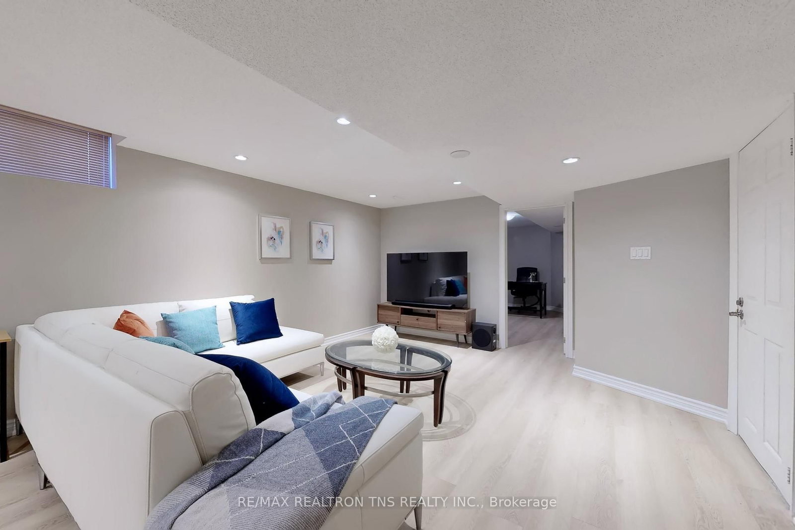 Detached House for sale at 11 Delevan Court, Richmond Hill, Ontario, L4B 3W8 - Bayview Hill - MLS: N12780610