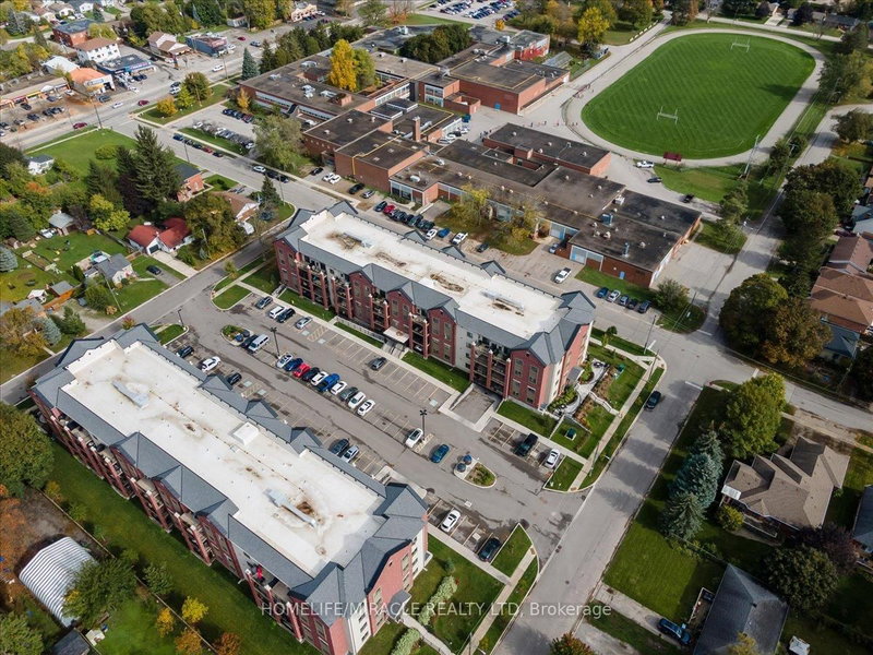 304 - 161 Wellington St E, New Tecumseth, L9R 0R8 | Image 2