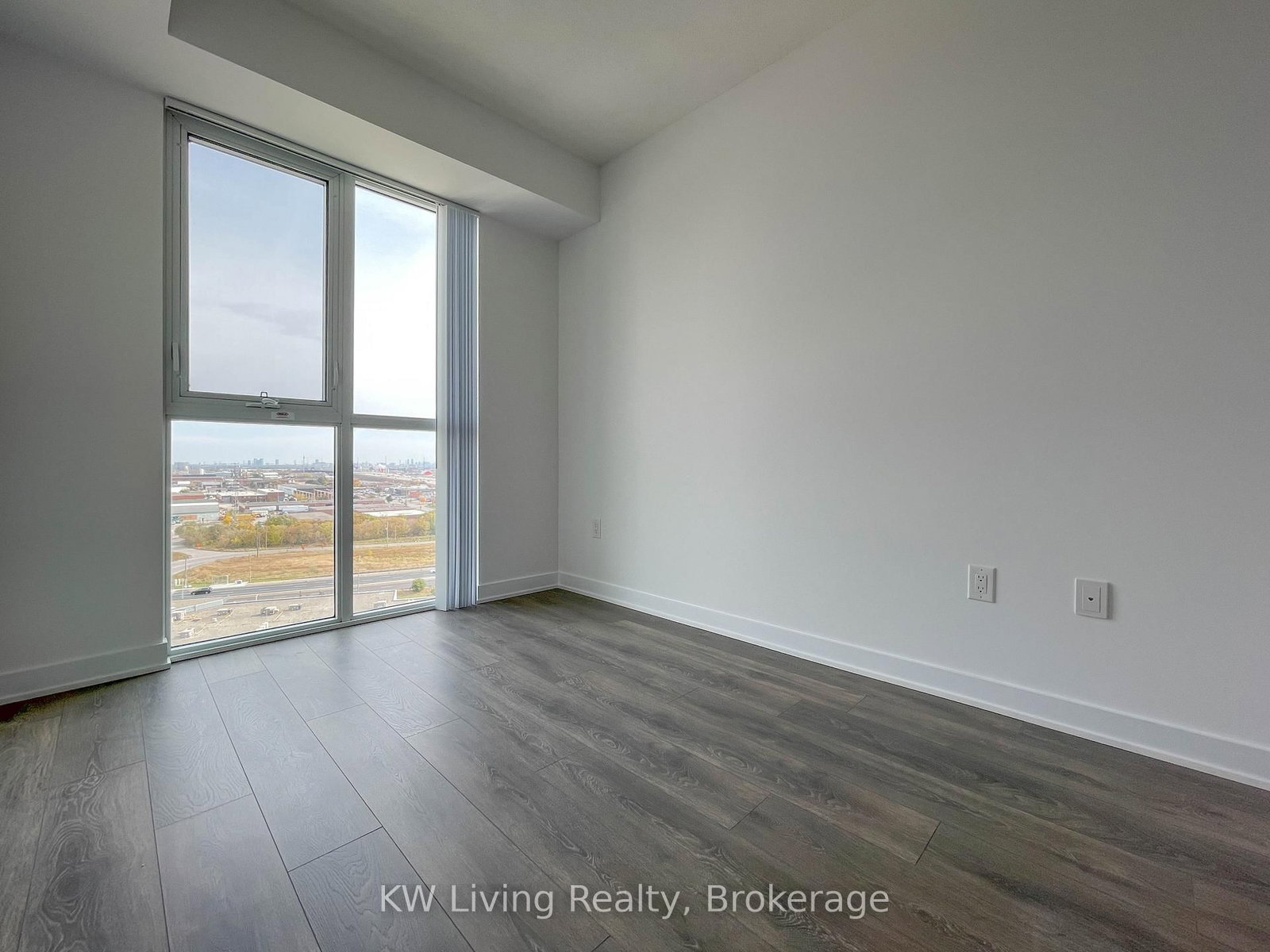 60 Honeycrisp Crescent, Unit 1510 - Photo 12