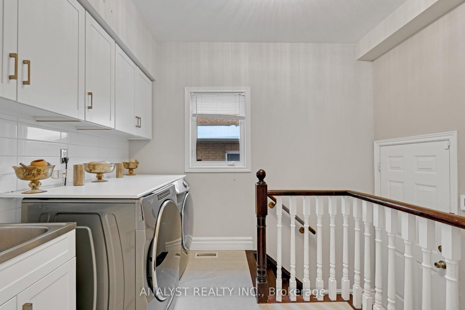 Detached House for sale at 43 Carstad Crescent, Vaughan, Ontario, L4H 1H5 - Islington Woods - MLS: N12782168