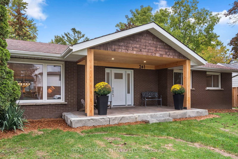 241 Maple St, Uxbridge, L9P 1A8 | Image 2