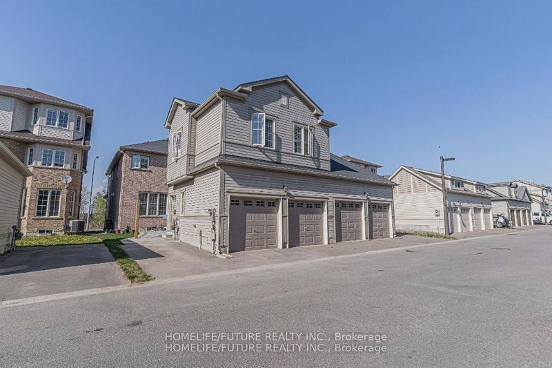 Coach House - 2812 Donald Cousens Pkwy, Markham, L6B 1H2 | Image 2