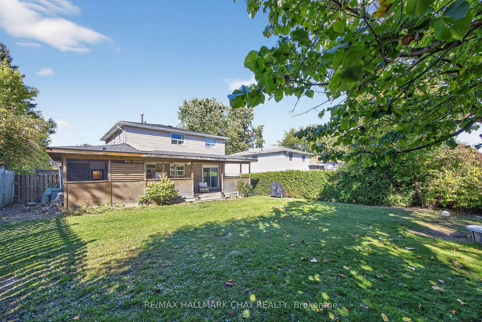 Detached House for sale at 49 Brown Street, New Tecumseth, Ontario, L0G 1W0 - Tottenham - MLS: N12783596