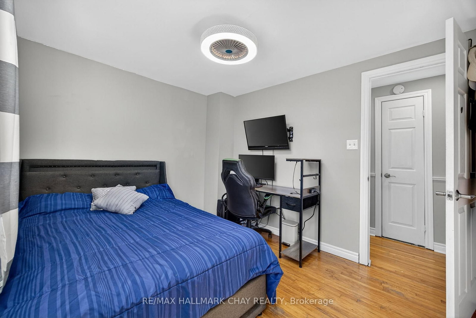 Detached House for sale at 49 Brown Street, New Tecumseth, Ontario, L0G 1W0 - Tottenham - MLS: N12783596