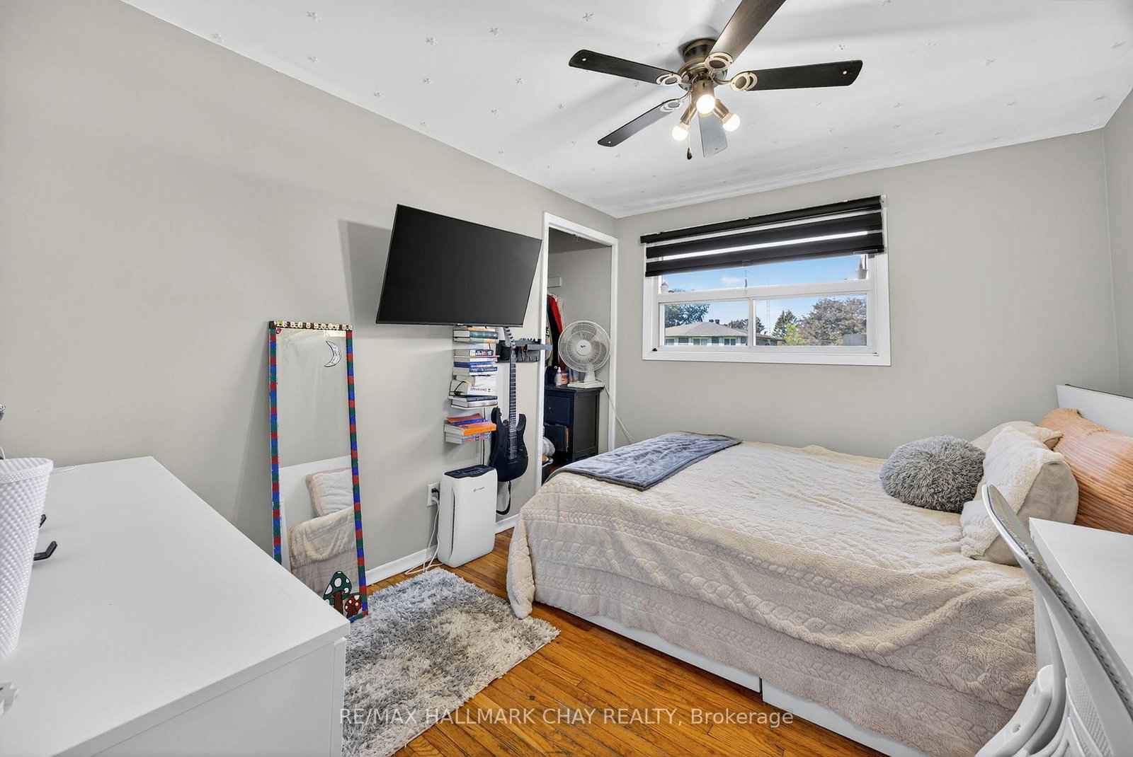 Detached House for sale at 49 Brown Street, New Tecumseth, Ontario, L0G 1W0 - Tottenham - MLS: N12783596