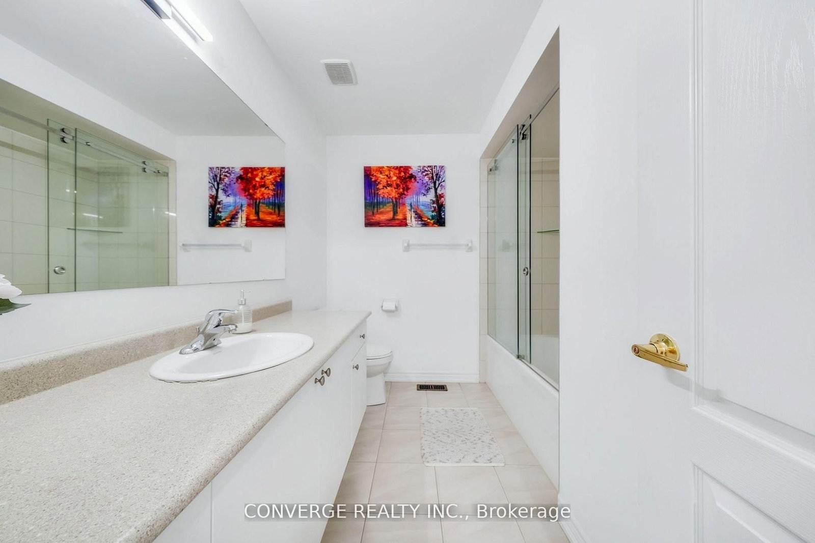 Townhouse for sale at 72 Greenwood Drive, Essa, Ontario, L0M 1B5 - Angus - MLS: N12783852