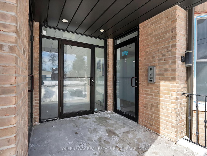 352 Main St N, Markham, L3P 1Z1 | Image 3