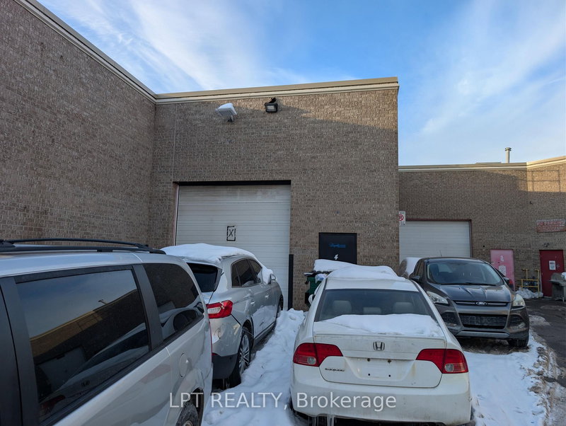4 - 181 Woodstream Blvd, Vaughan, L4L 8G9 | Image 3
