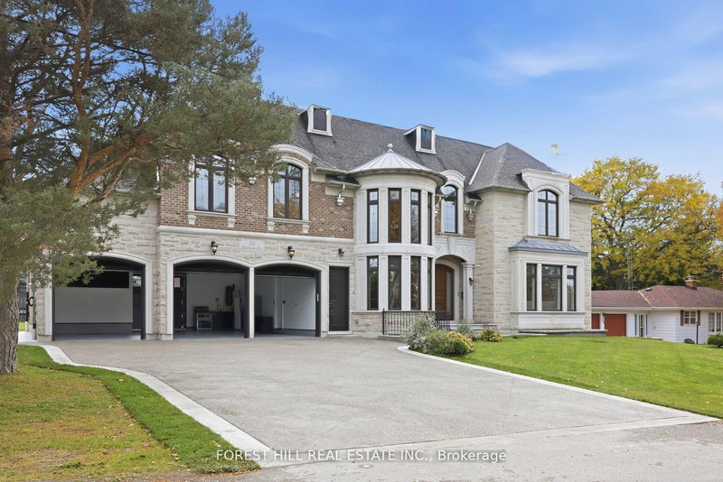 39 Patricia Dr E, King, L7B 1H5 | Image 2