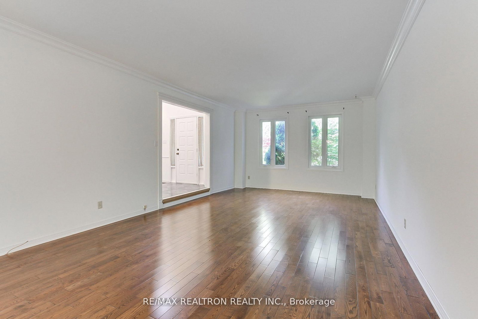 Detached House for sale at 19 Crystal Drive, Richmond Hill, Ontario, L4C 7Z4 - Mill Pond - MLS: N12786294