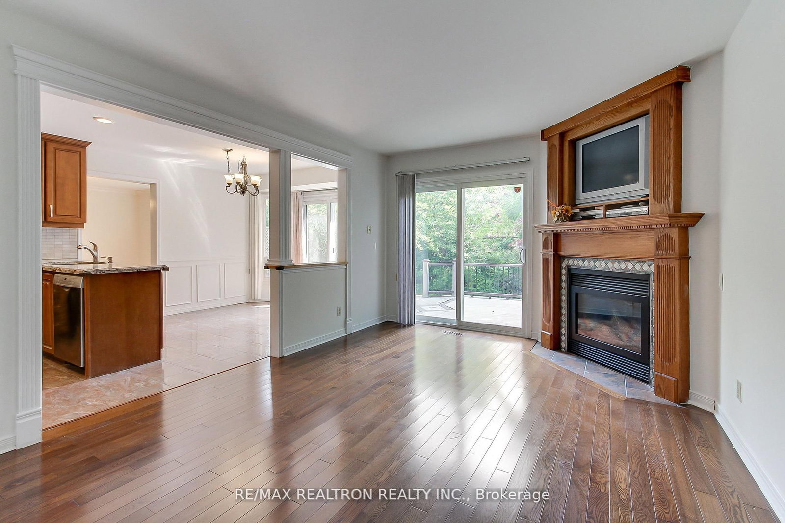 Detached House for sale at 19 Crystal Drive, Richmond Hill, Ontario, L4C 7Z4 - Mill Pond - MLS: N12786294