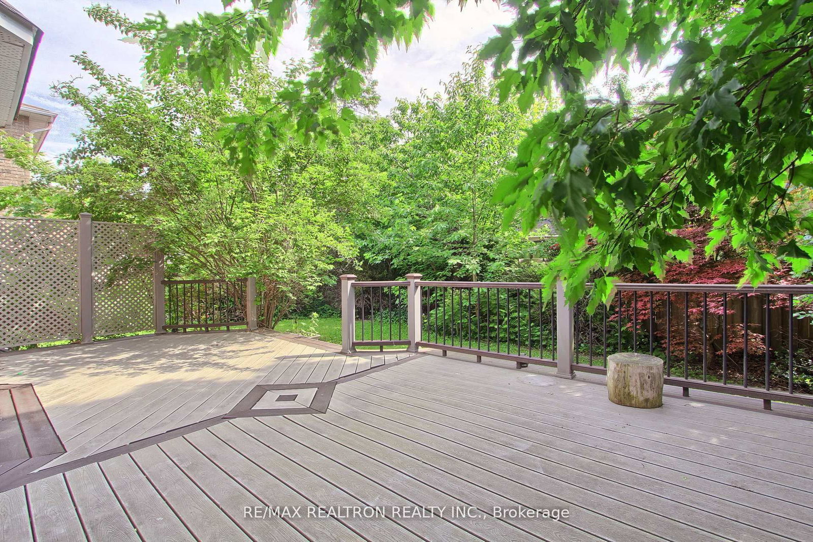 Detached House for sale at 19 Crystal Drive, Richmond Hill, Ontario, L4C 7Z4 - Mill Pond - MLS: N12786294