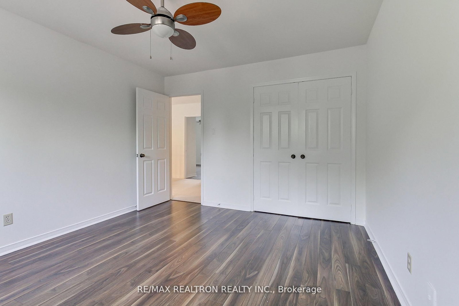 Detached House for sale at 19 Crystal Drive, Richmond Hill, Ontario, L4C 7Z4 - Mill Pond - MLS: N12786294