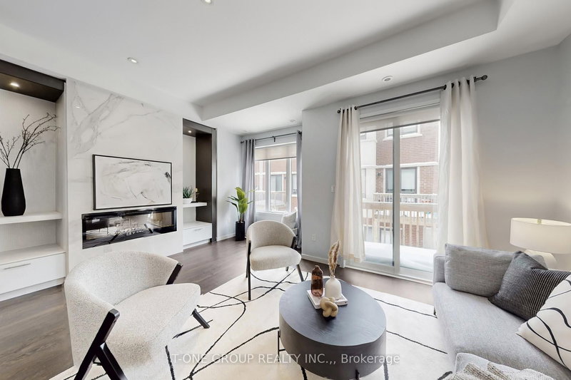 27 Genuine Lane, Richmond Hill, L4B 0E5 | Image 3