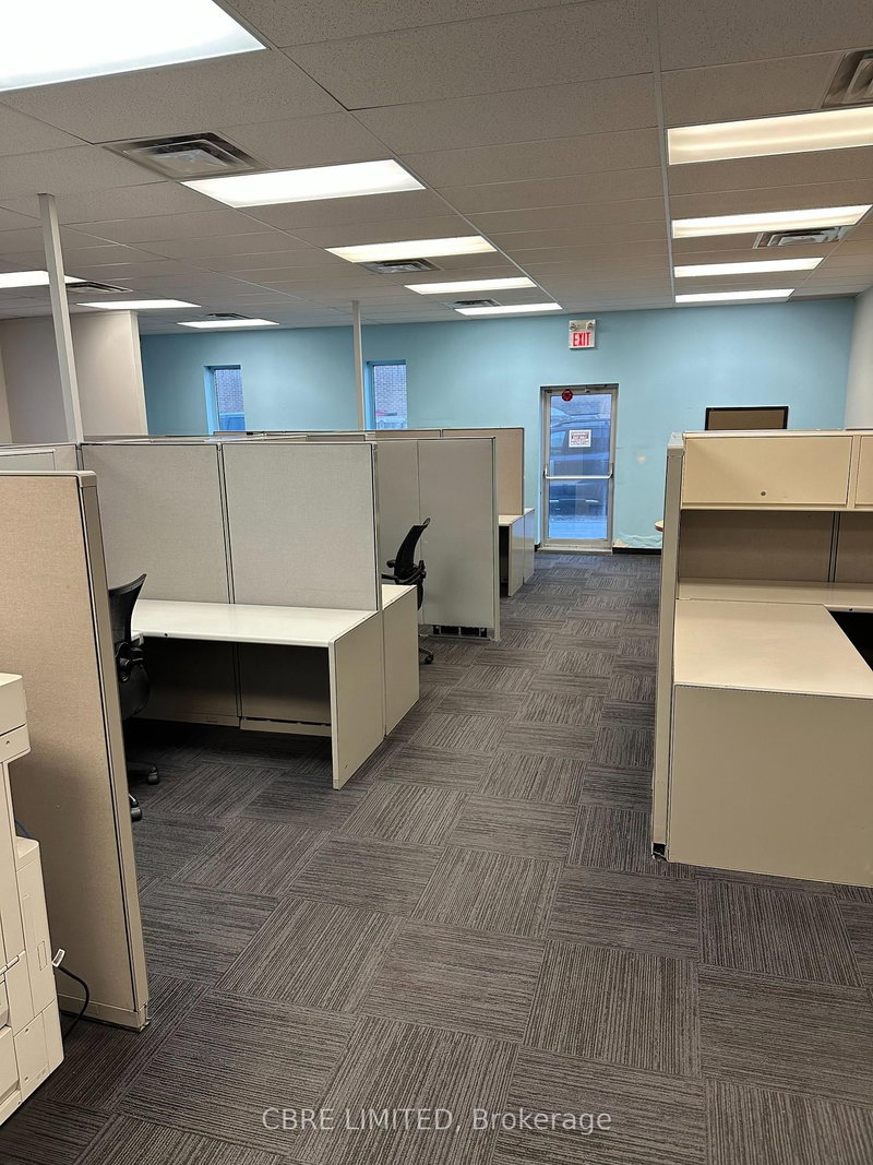 401 Bowes Rd, Vaughan, L4K 1J4 | Image 2