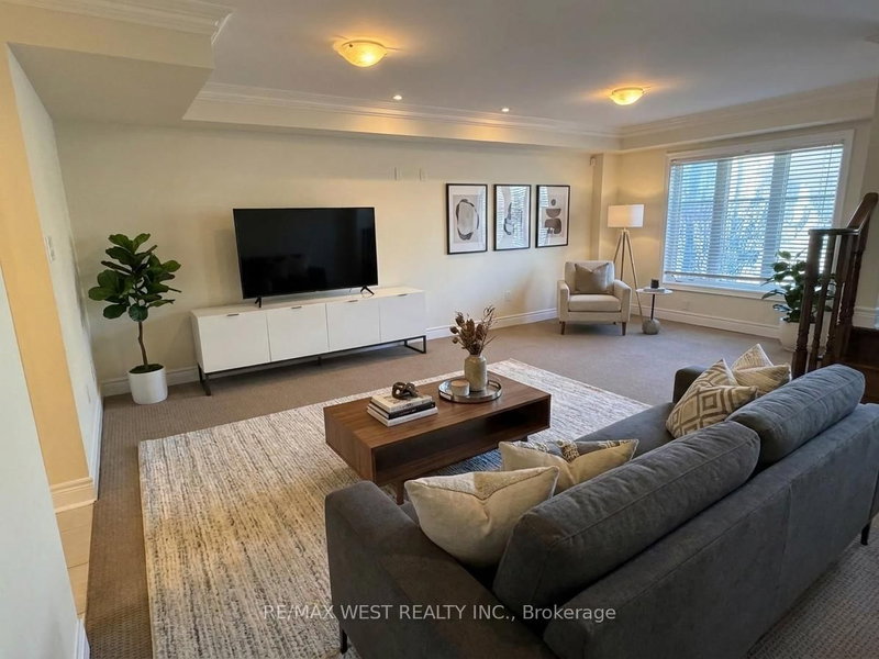 106 Grand Trunk Ave, Vaughan, L6A 0Y3 | Image 2