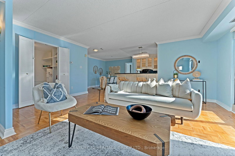 PH 1 - 15390 Yonge St, Aurora, L4G 1N8 | Image 2