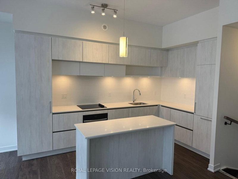 TH 1236 - 10 David Eyer Rd, Richmond Hill, L4S 0N1 | Image 2