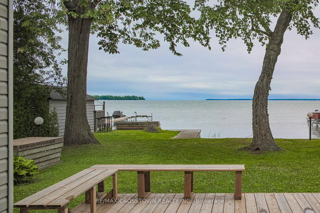 128 Moores Beach Road