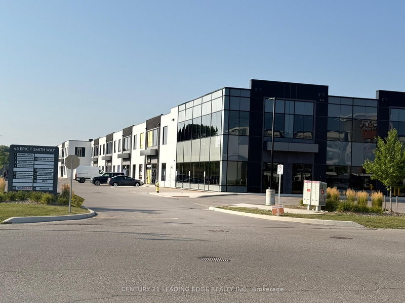 10 - 45 Eric T Smith Way, Aurora, L4G 7C6 | Image 2