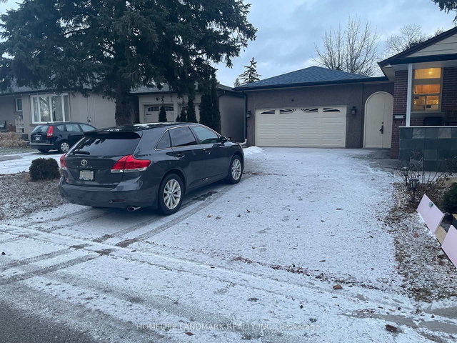 bsmt - 385 Marybay Crescent