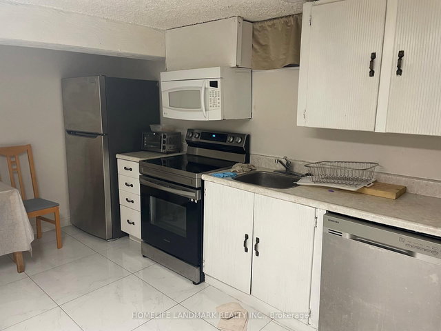 bsmt - 385 Marybay Crescent