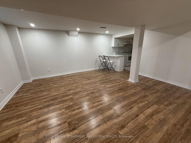 168 Warwick Crescent