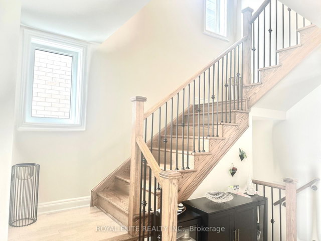 38 Kenneth Rogers Crescent