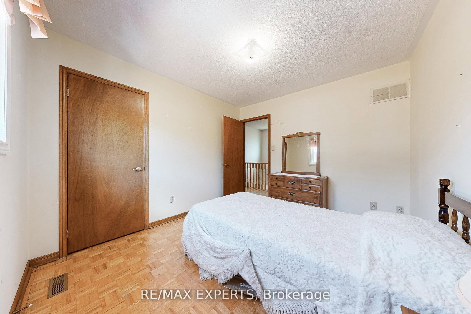 Detached House for sale at 47 Velvet Crescent, Vaughan, Ontario, L4L 5E8 - East Woodbridge - MLS: N12792476