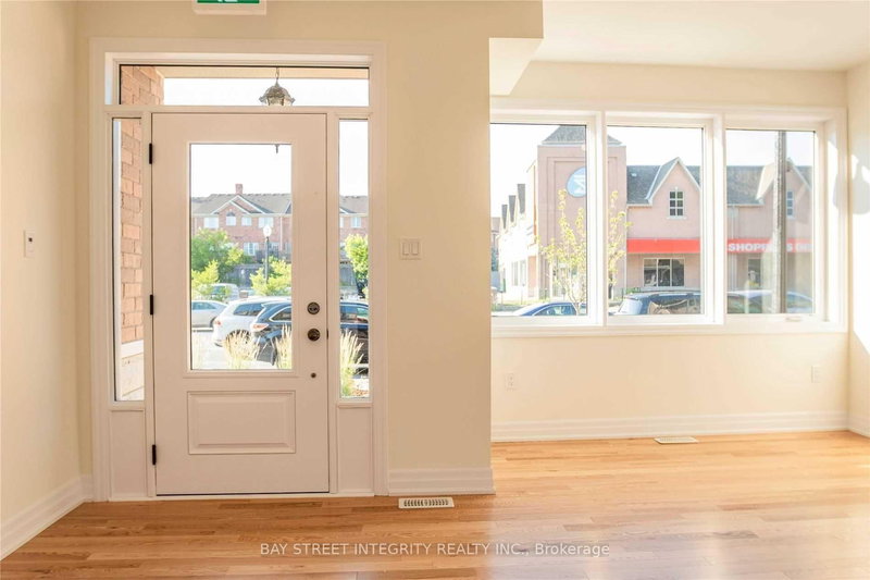 7 - 2267 Major Mackenzie Dr W, Vaughan, L6A 5A8 | Image 2