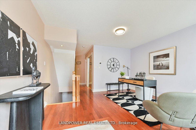 7 Saddlecreek Dr, Markham, L3T 0A4 | Image 3