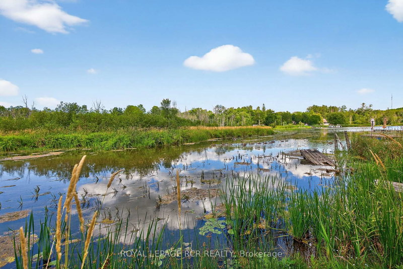 8 Mustard St, Uxbridge, L9P 1R2 | Image 2