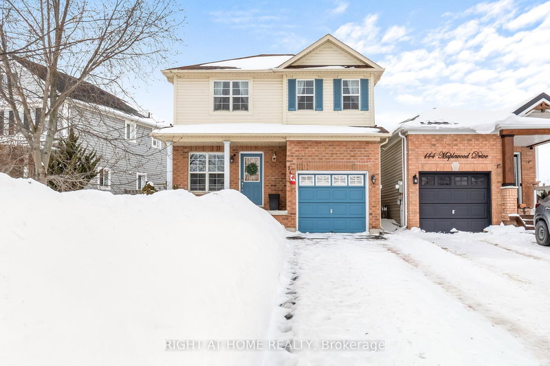 146 Maplewood Dr, Essa, L3W 0B9 | Image 2