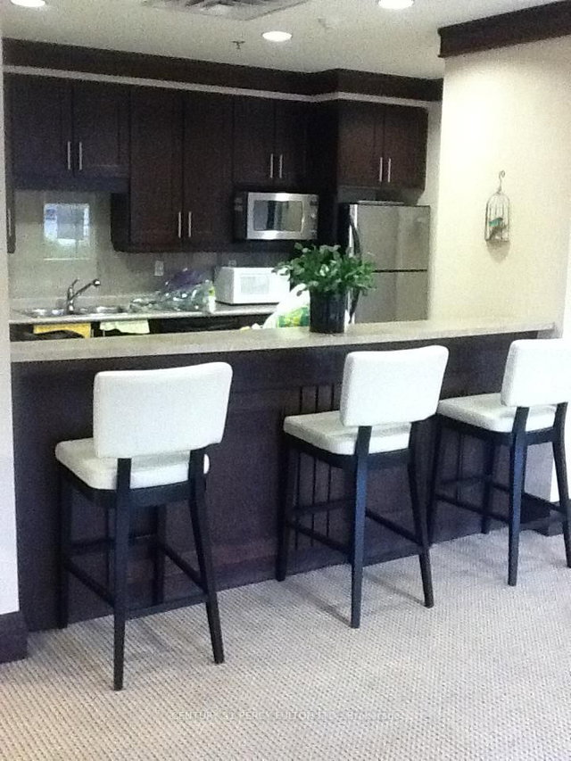 105 - 18 Harding Boulevard