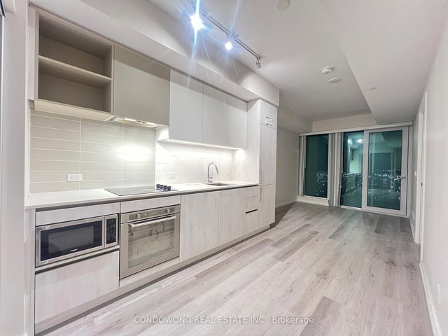 2808 - 7890 Jane Street