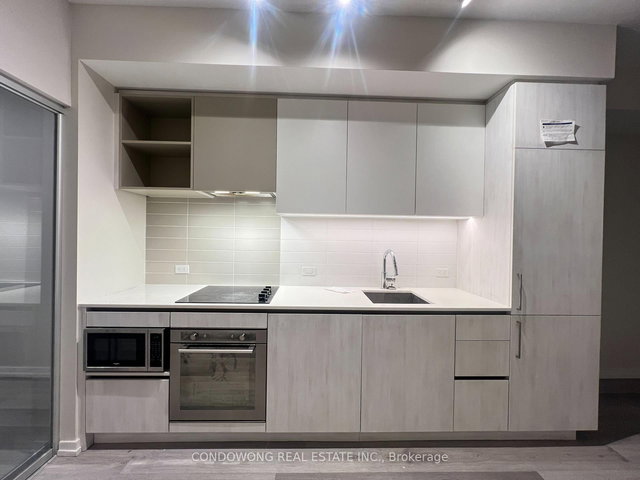 2808 - 7890 Jane Street