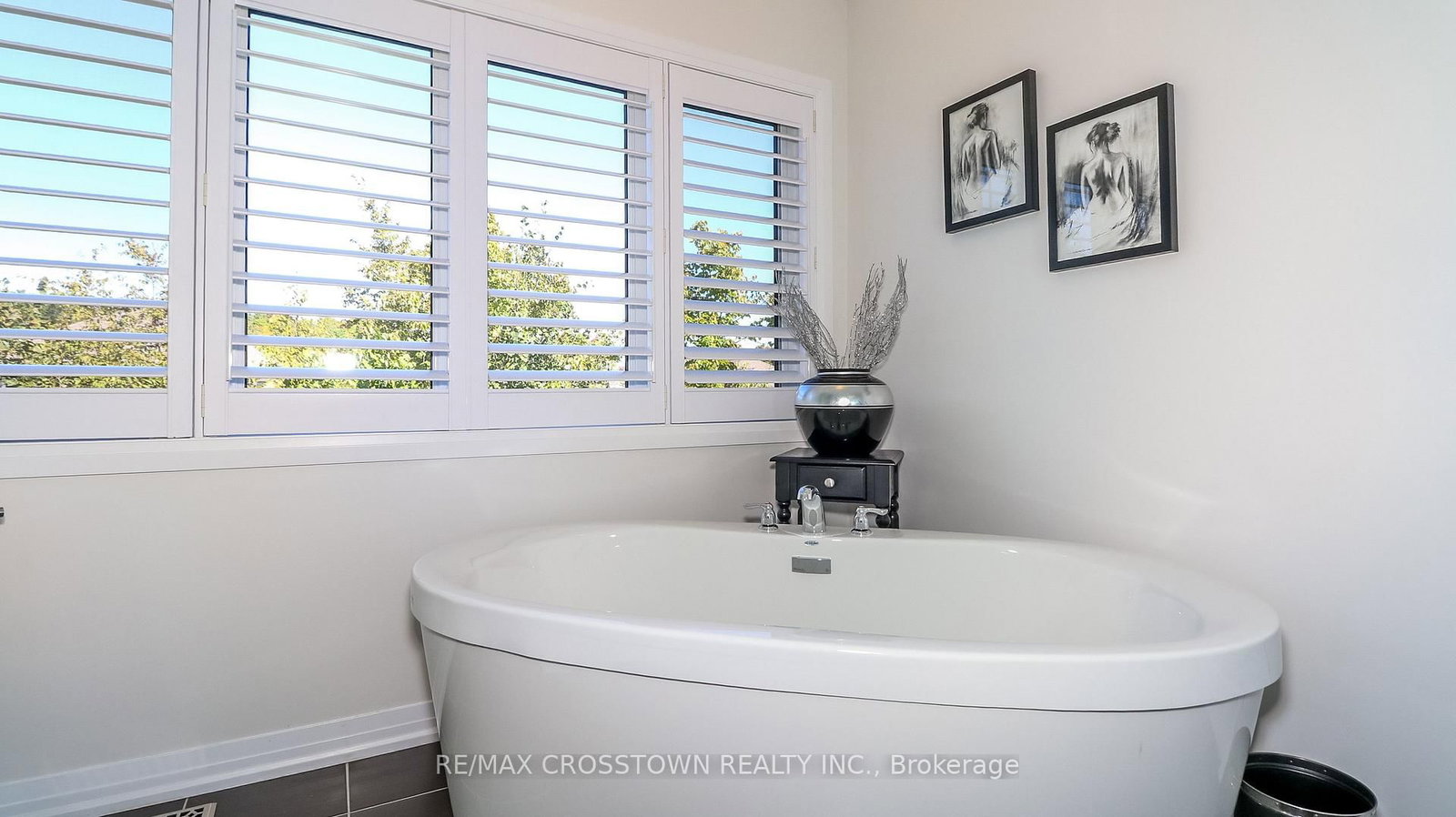 Detached House for sale at 1709 Emberton Way, Innisfil, Ontario, L9S 0N4 - Rural Innisfil - MLS: N12794528