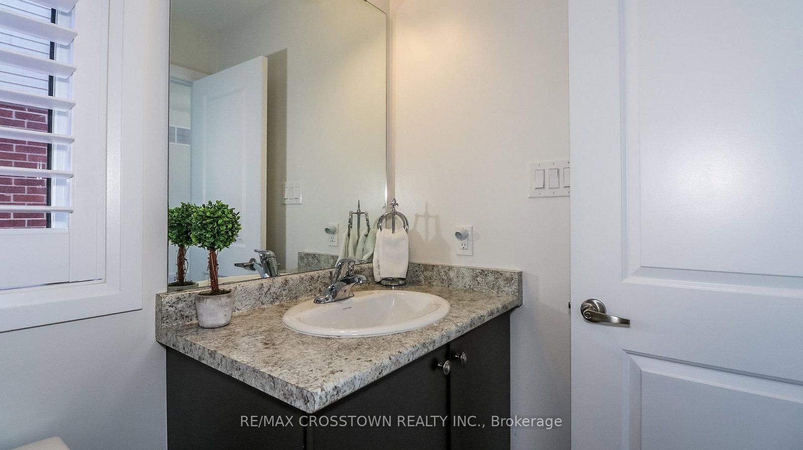 Detached House for sale at 1709 Emberton Way, Innisfil, Ontario, L9S 0N4 - Rural Innisfil - MLS: N12794528