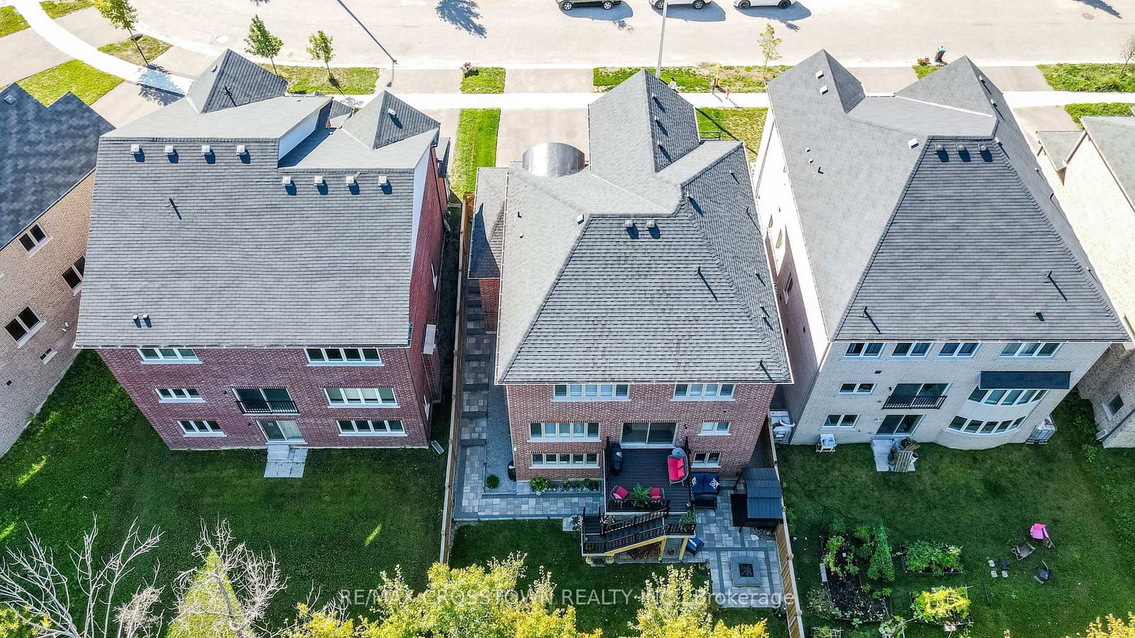 Detached House for sale at 1709 Emberton Way, Innisfil, Ontario, L9S 0N4 - Rural Innisfil - MLS: N12794528