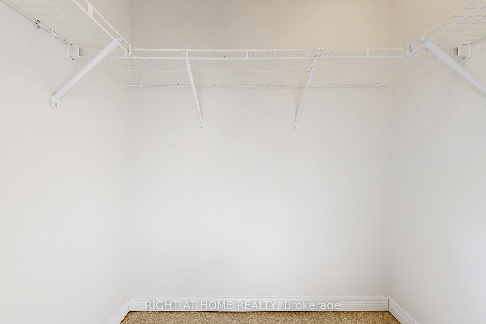 Townhouse for sale at 553 White's Hill Avenue, Markham, Ontario, L6B 1N9 - Cornell - MLS: N12796206