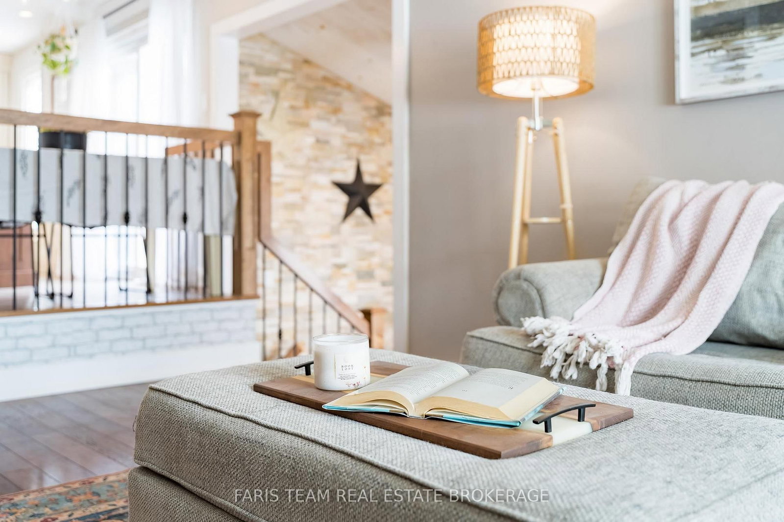 Detached House for sale at 2263 25th Sideroad, Innisfil, Ontario, L9S 2E5 - Alcona - MLS: N12797060