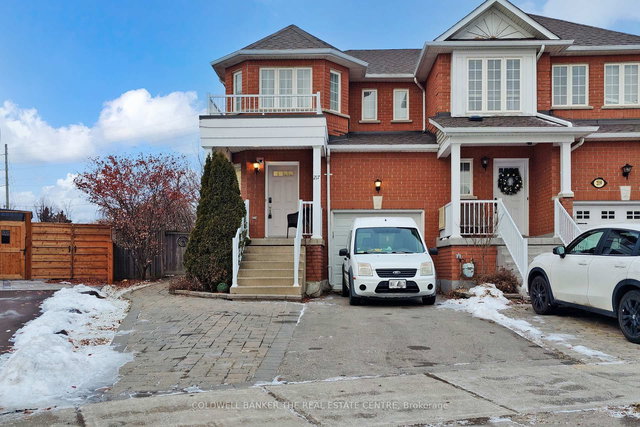 217 Stonebriar Drive N