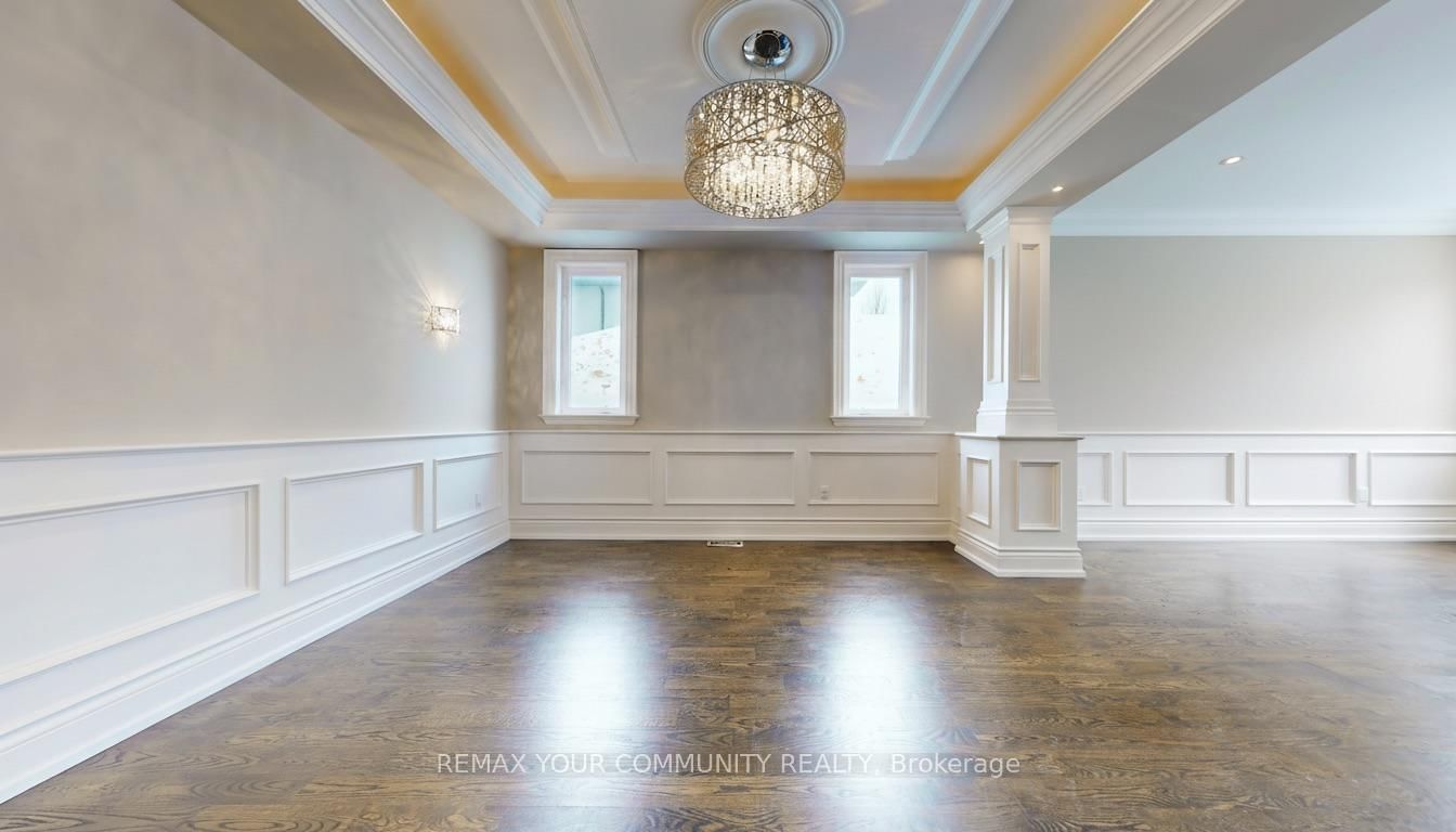 Detached House for sale at 83 Hunt Avenue, Richmond Hill, Ontario, L4C 4H1 - Mill Pond - MLS: N12798530