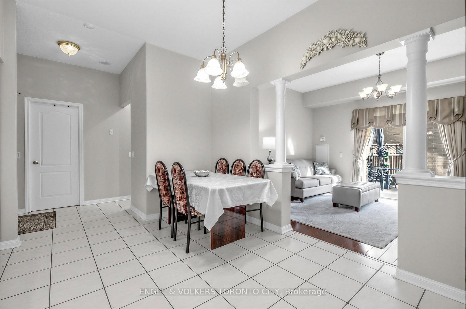 Condo for sale at 105-2506 Rutherford Road, Vaughan, Ontario, L4K 5N4 - Maple - MLS: N12798626