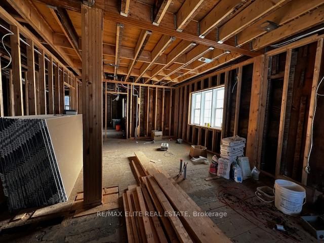 9861 Leslie Street - Photo 8