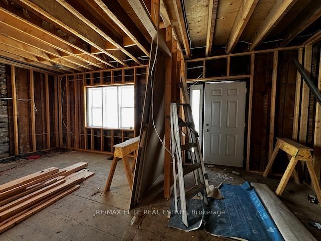 9861 Leslie Street - Photo 9