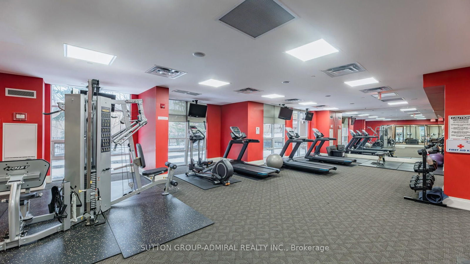 9225 Jane Street, Unit 607 - Photo 25