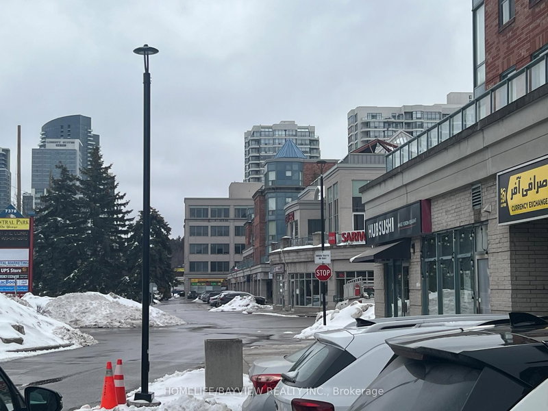 7D - 7398 Yonge St, Vaughan, L4J 8J2 | Image 3