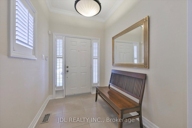 9 O'hara Cres, Richmond Hill, L4E 4E1 | Image 2