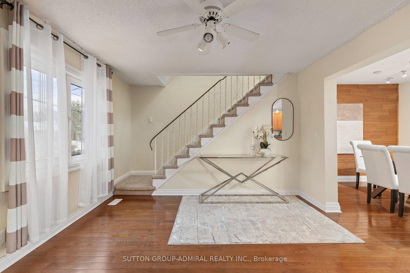 Detached House for sale at 110 Wood Lane, Richmond Hill, Ontario, L4C 4W1 - Mill Pond - MLS: N12801198